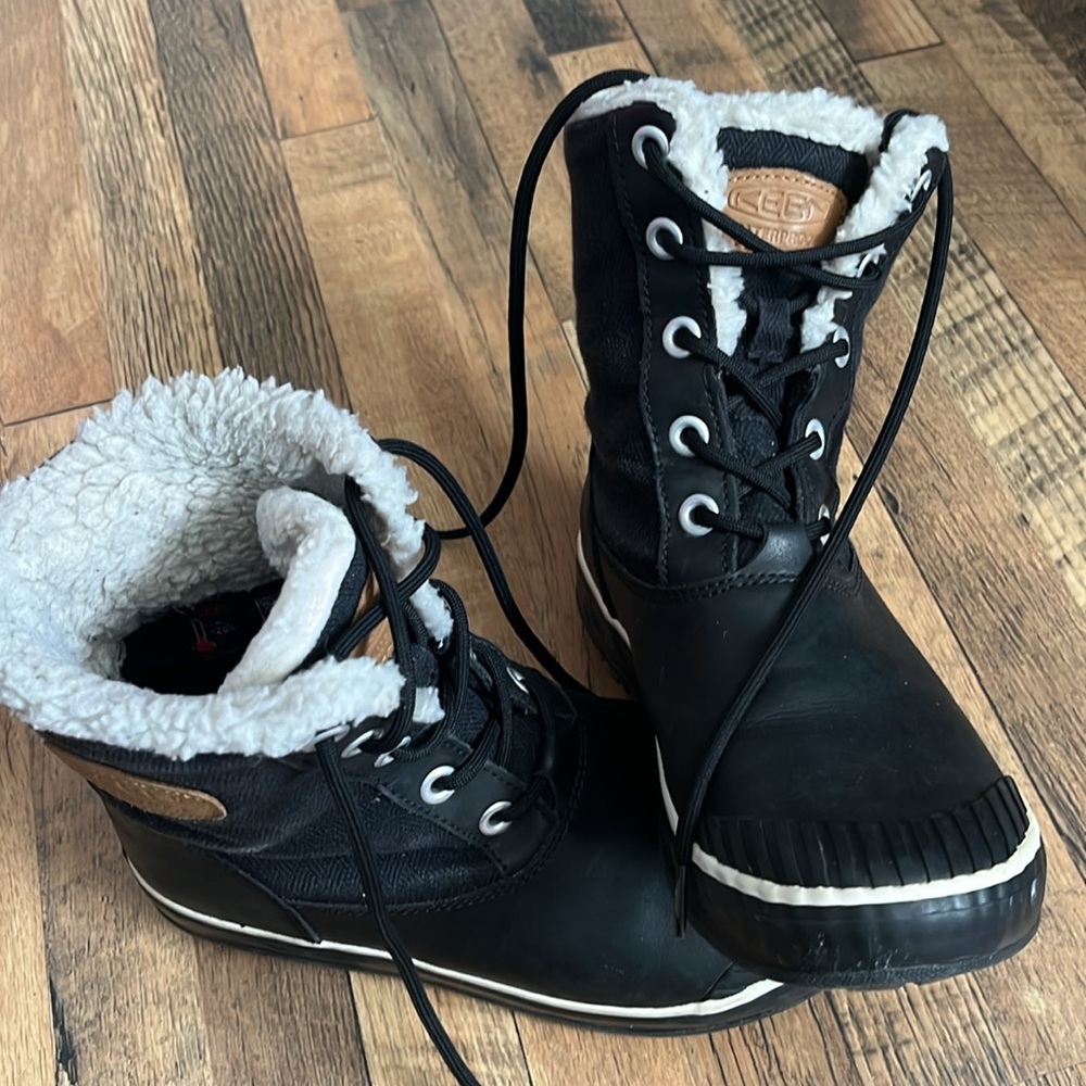 Keen waterproof boots - Picture 3 of 15